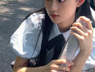 享受17c吃瓜免费服务，实时更新最火爆的瓜给你