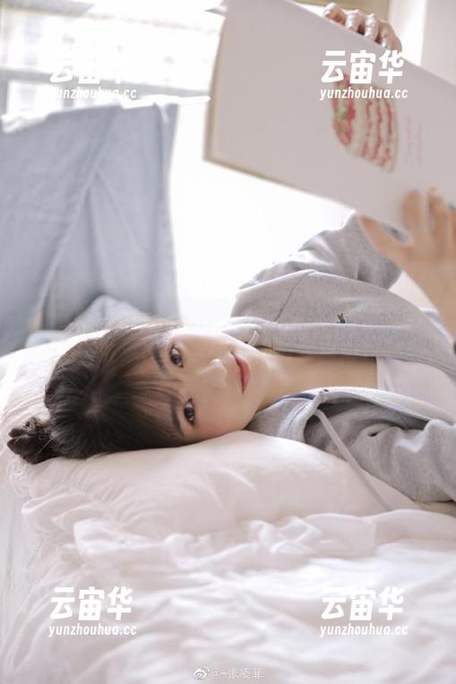 观看“17吃瓜中心”视频，苹果版用户体验吃瓜新高度！