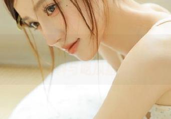 下载91黑料吃瓜app，轻松获取各类黑料与吃瓜猎奇故事！