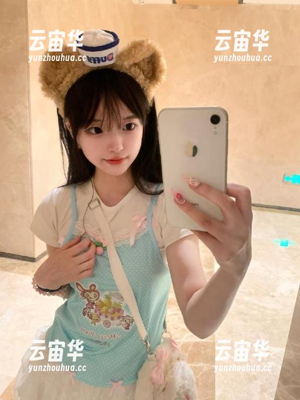 zztt 在zztt88.ccm苹果版上追逐黑料,享受吃瓜的乐趣,绝对不容错过的精彩内容!