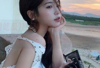 热门视频不容错过，快来我要吃瓜网站的完整视频传送门！